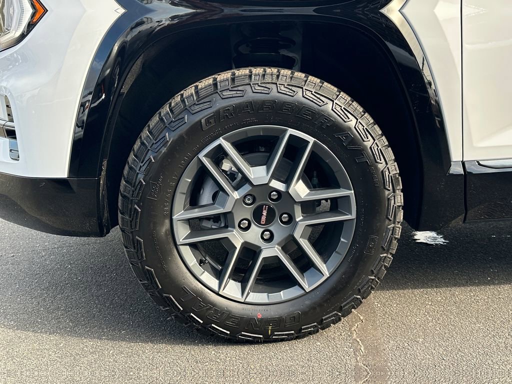 New 2026 GMC Terrain AT4 w/ Technology Package II AWD/4WD image 14