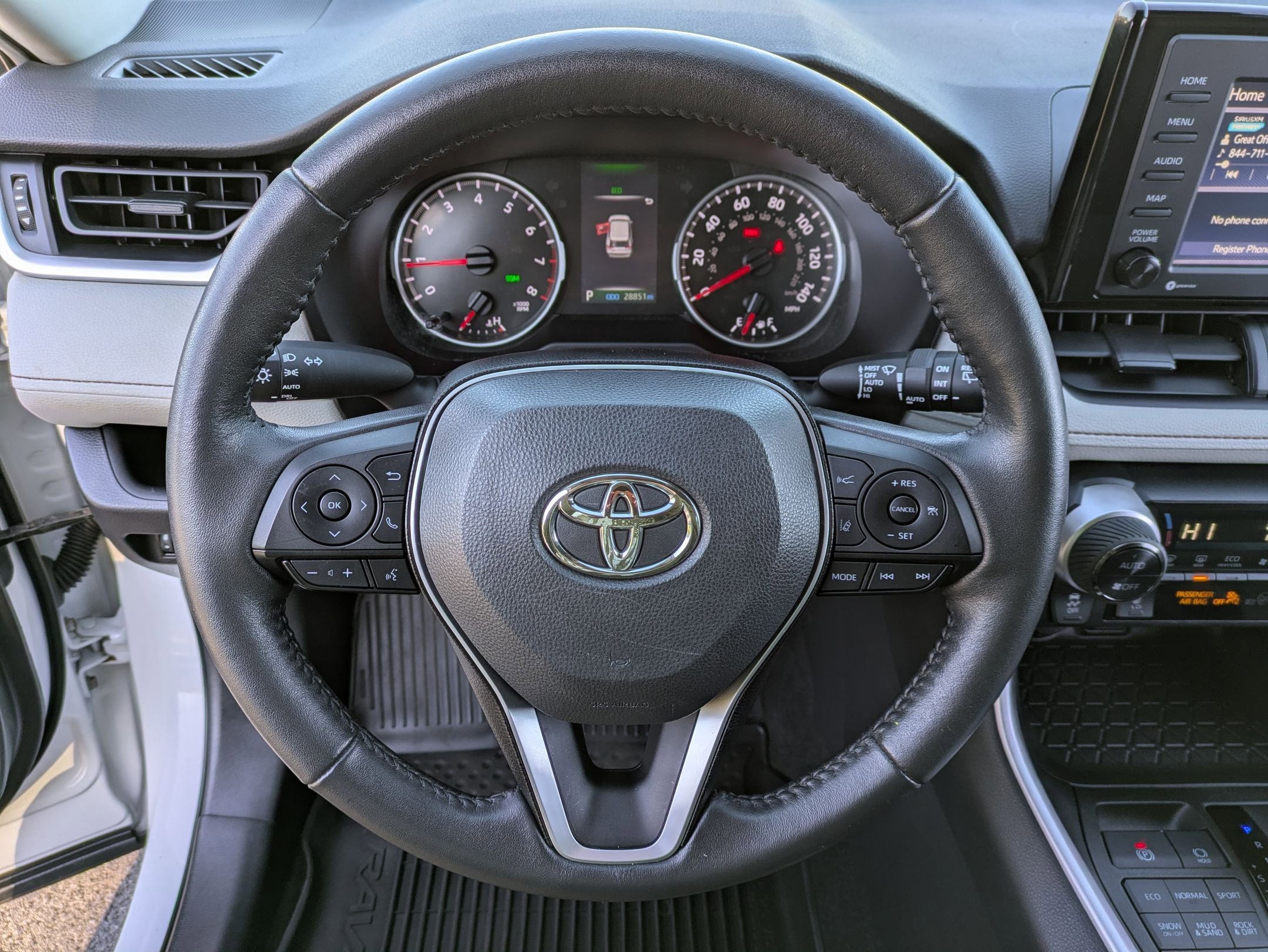 Certified 2022 Toyota RAV4 XLE image 9