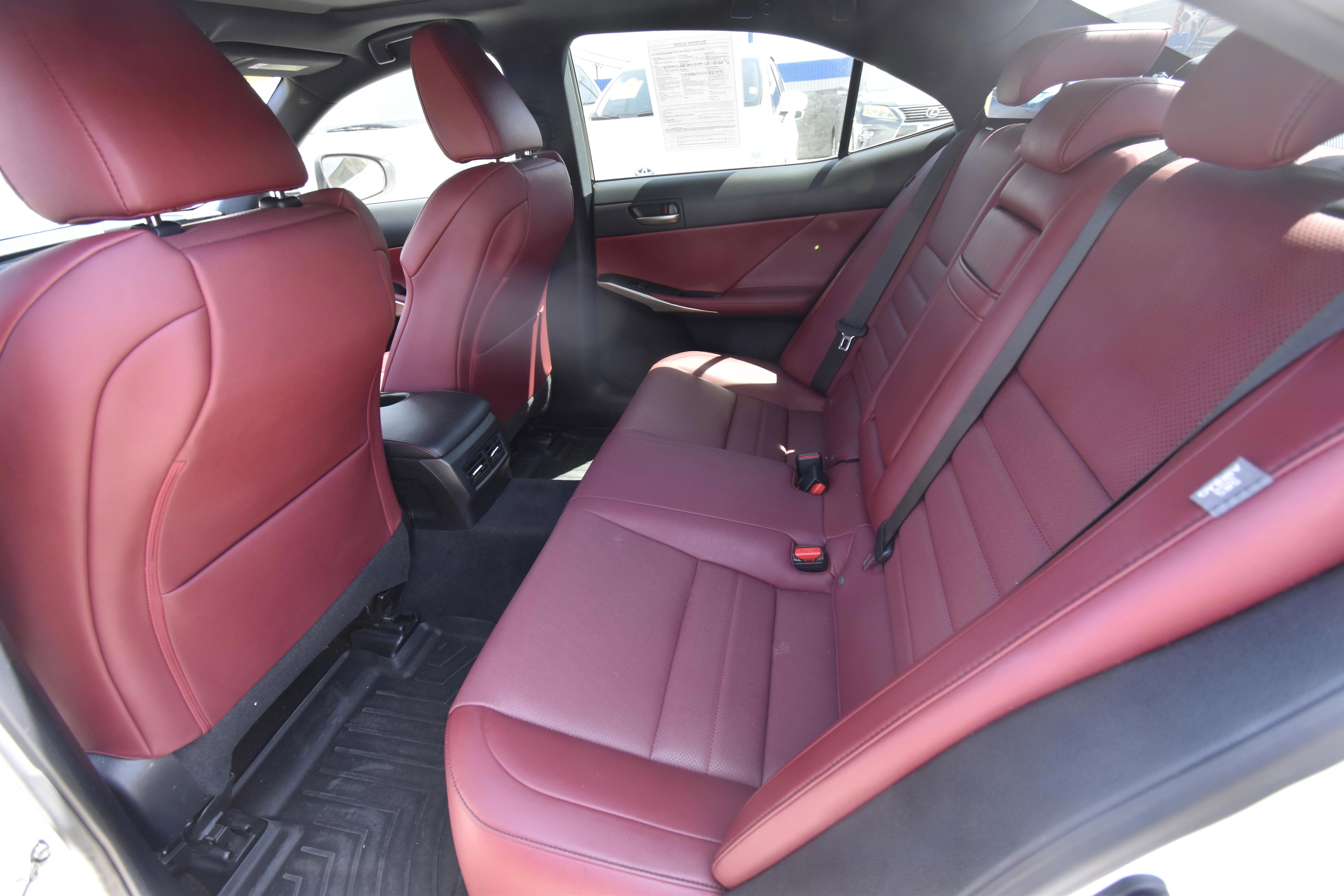 Used 2019 Lexus IS 300 F Sport w/ F Sport Package RWD image 14