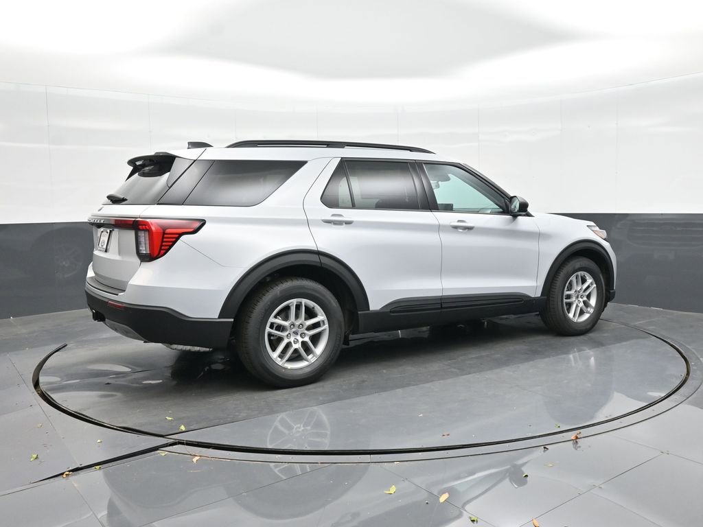 New 2026 Ford Explorer Active w/ Active Comfort Package image 9