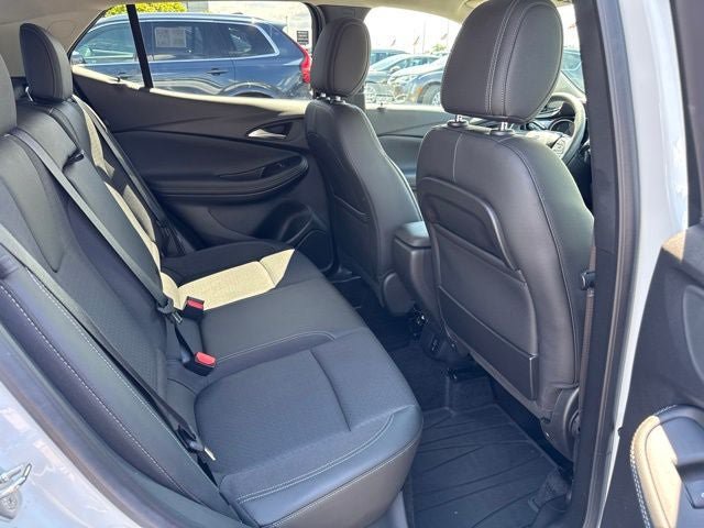 Used 2023 Buick Encore GX Select w/ Safety Package II AWD/4WD image 22