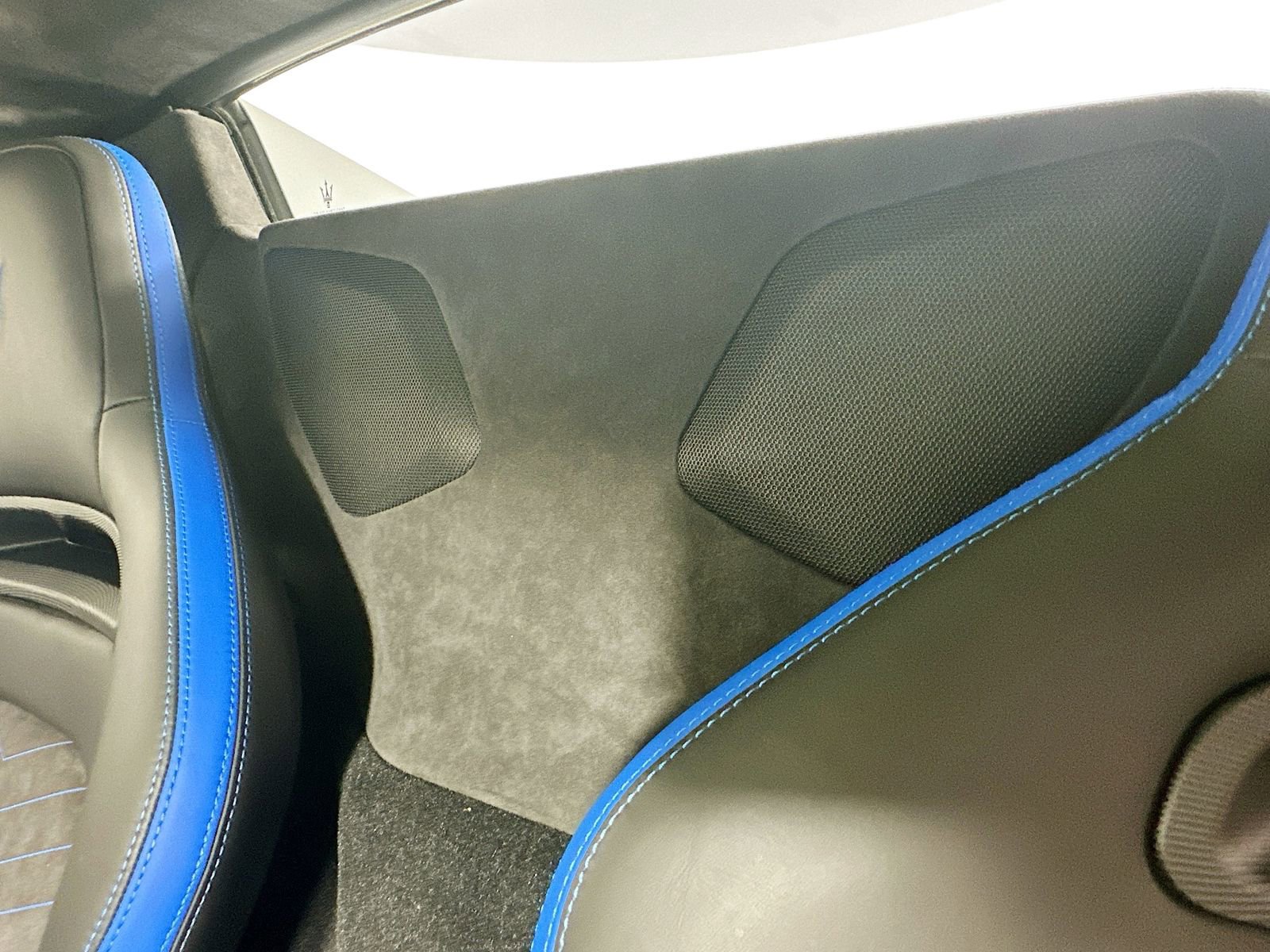 Used 2023 Maserati MC20 Spyder RWD image 38