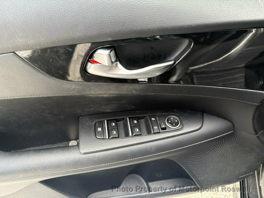 Used 2024 Kia Forte GT-Line w/ GT-Line Premium Package FWD image 11