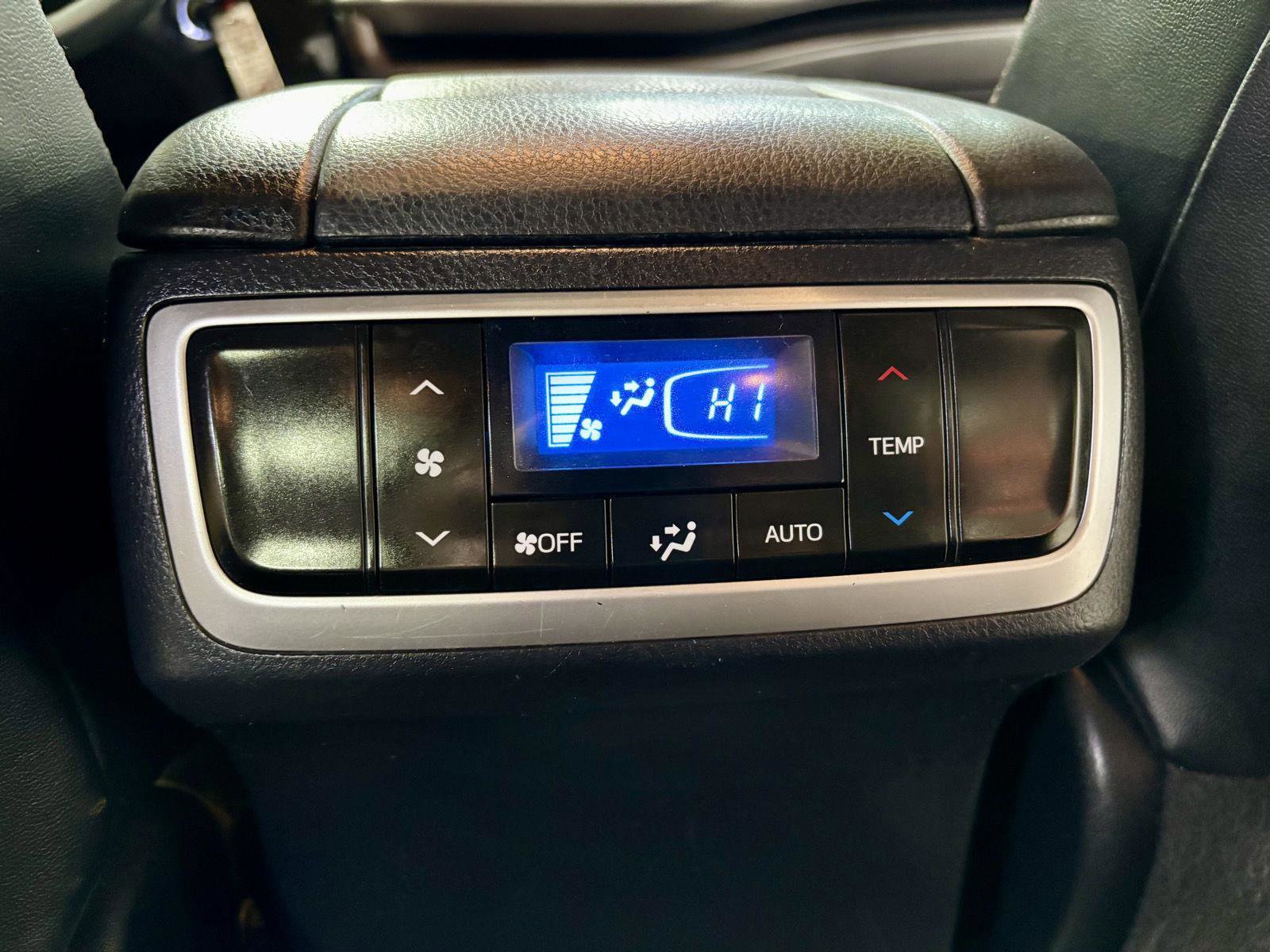 Used 2015 Toyota Highlander Plus image 33