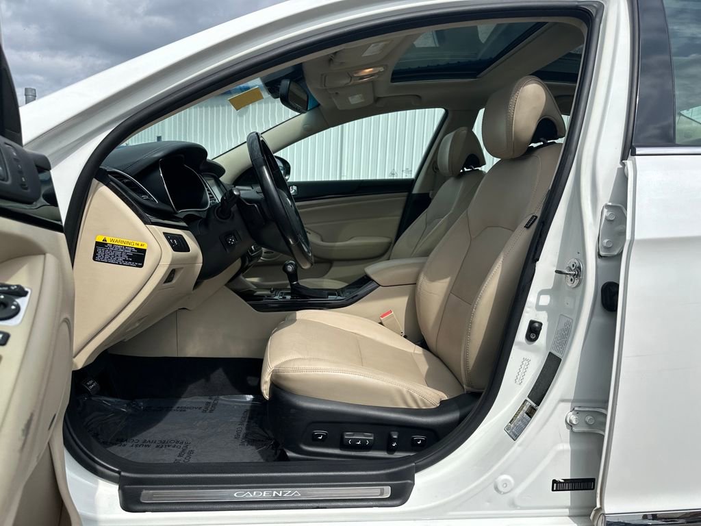 Used 2014 Kia Cadenza Premium w/ Luxury Package FWD image 21