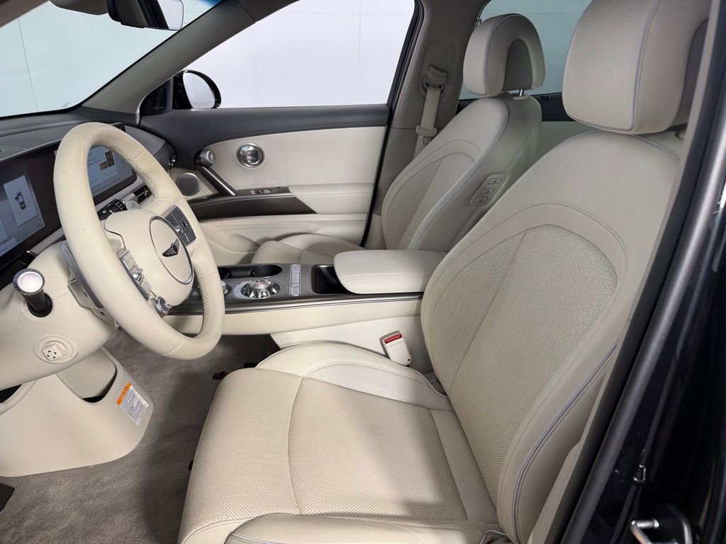 Used 2023 Genesis GV60 Advanced AWD/4WD image 23