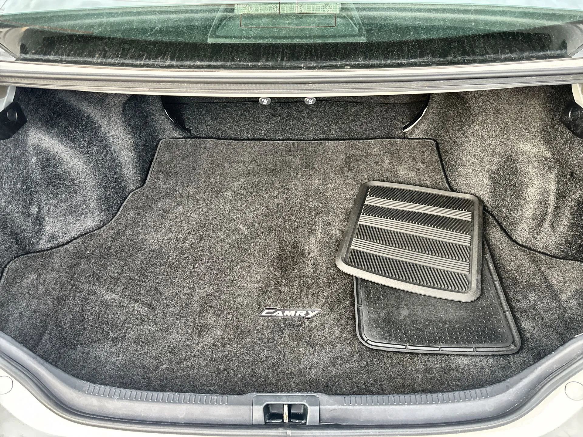 Used 2016 Toyota Camry SE image 19