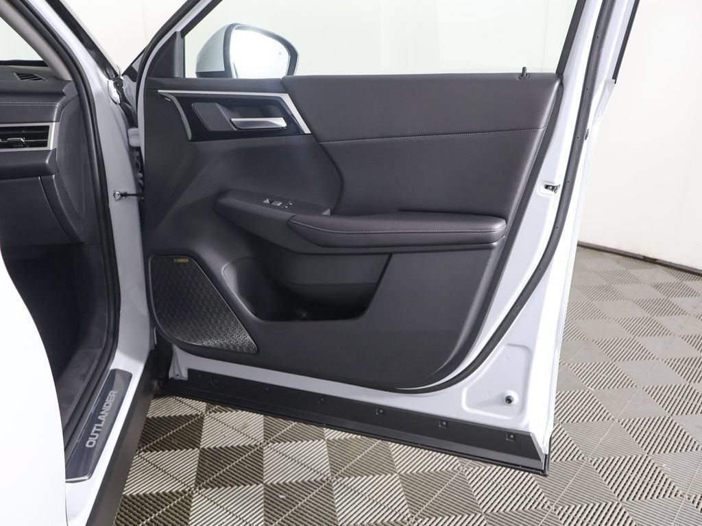 New 2026 Mitsubishi Outlander SE AWD/4WD image 26