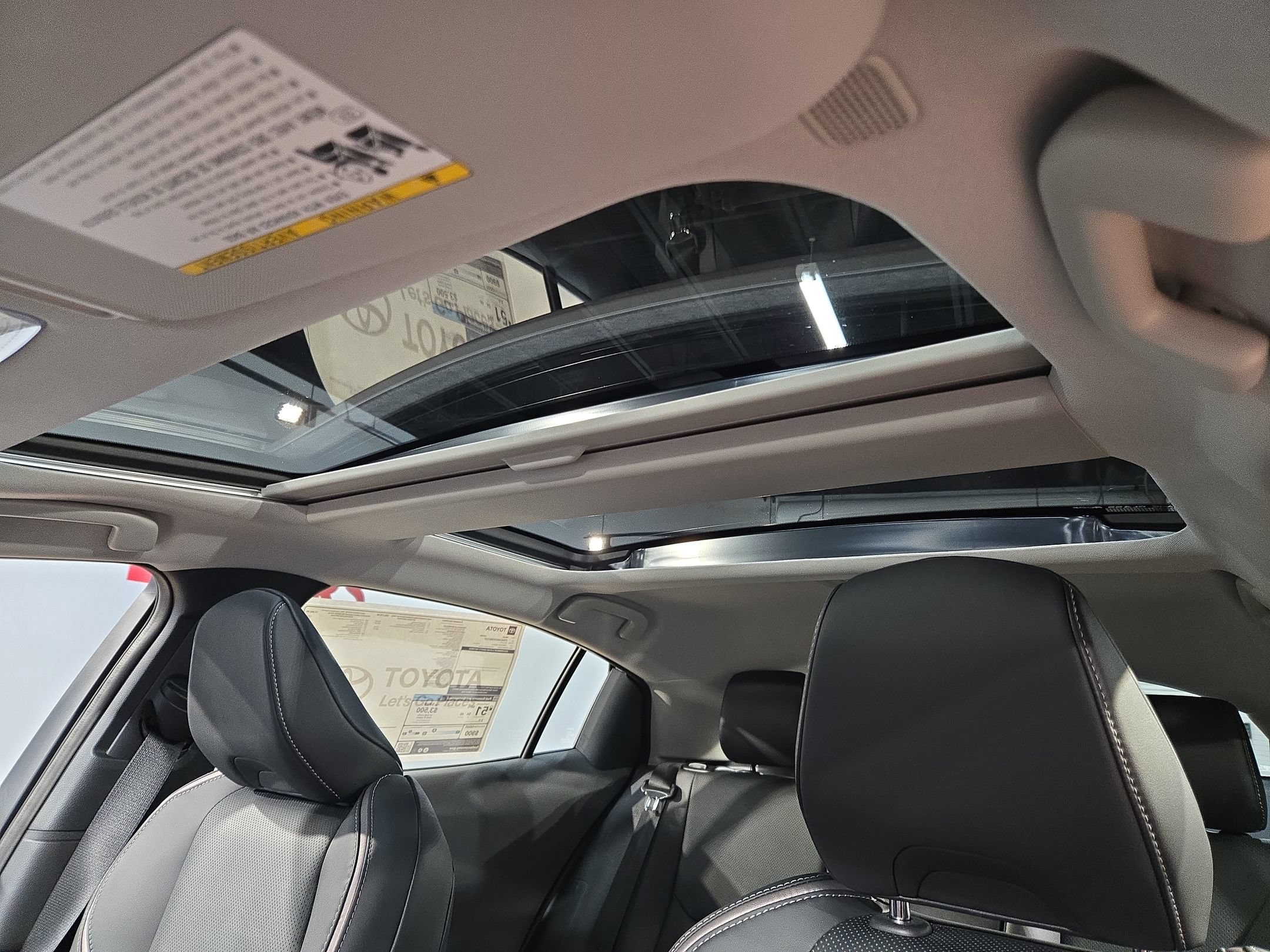New 2027 Toyota Prius Limited w/ Limited Premium Package FWD image 17
