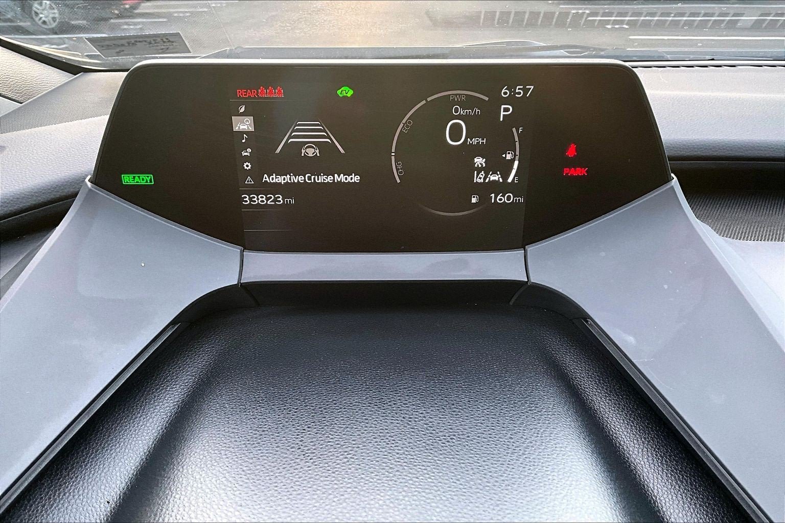 Used 2025 Toyota Prius XLE FWD image 19