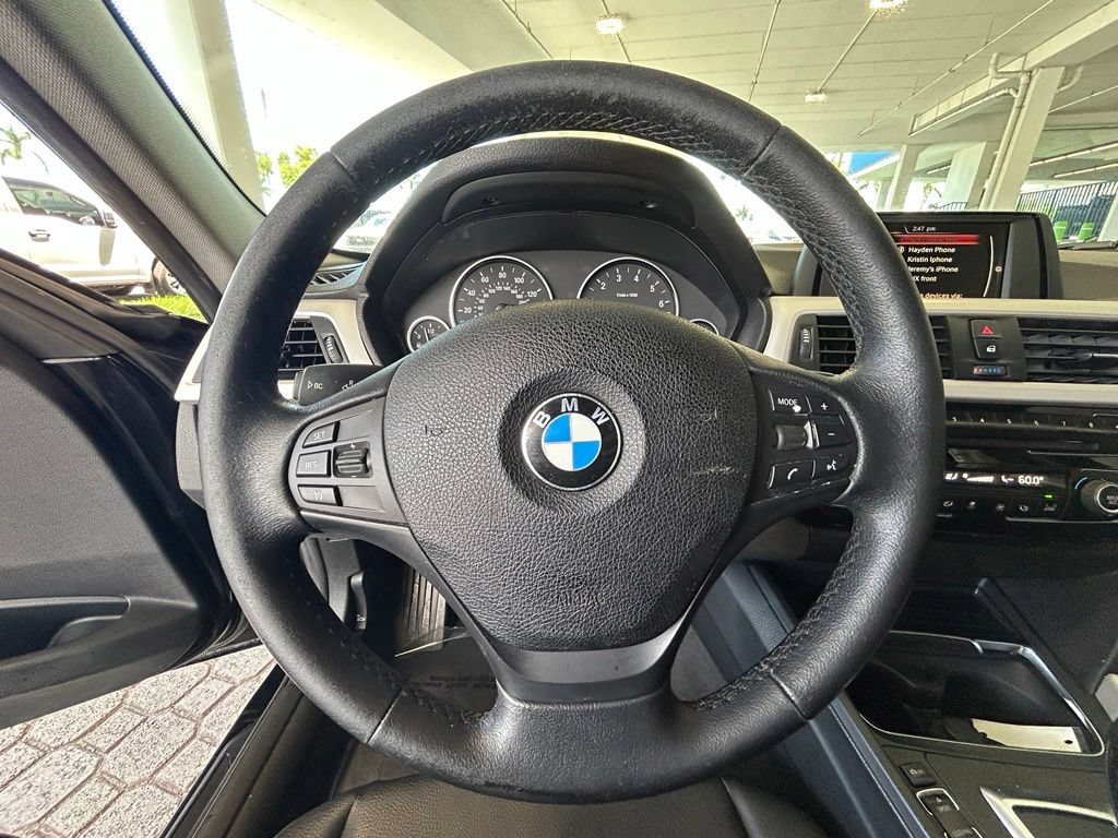 Used 2016 BMW 320i xDrive Sedan AWD/4WD image 14