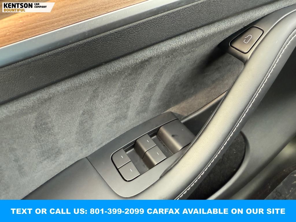 Used 2023 Tesla Model Y Long Range image 18