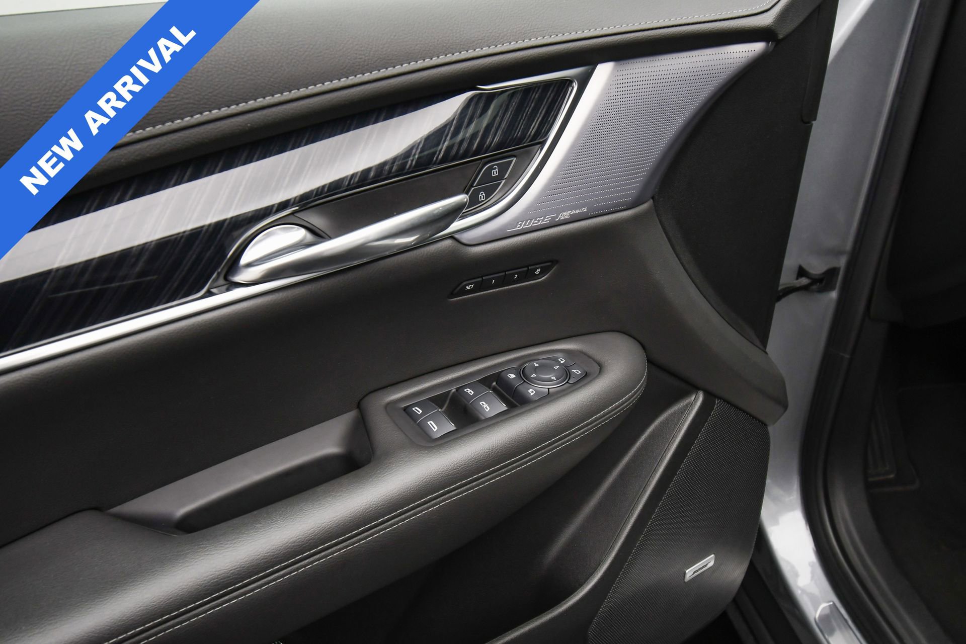 Used 2025 Cadillac XT6 Premium Luxury image 47