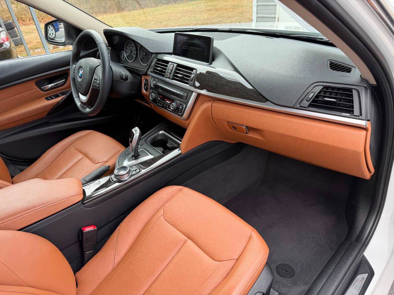 Used 2014 BMW 328i Sedan RWD image 32