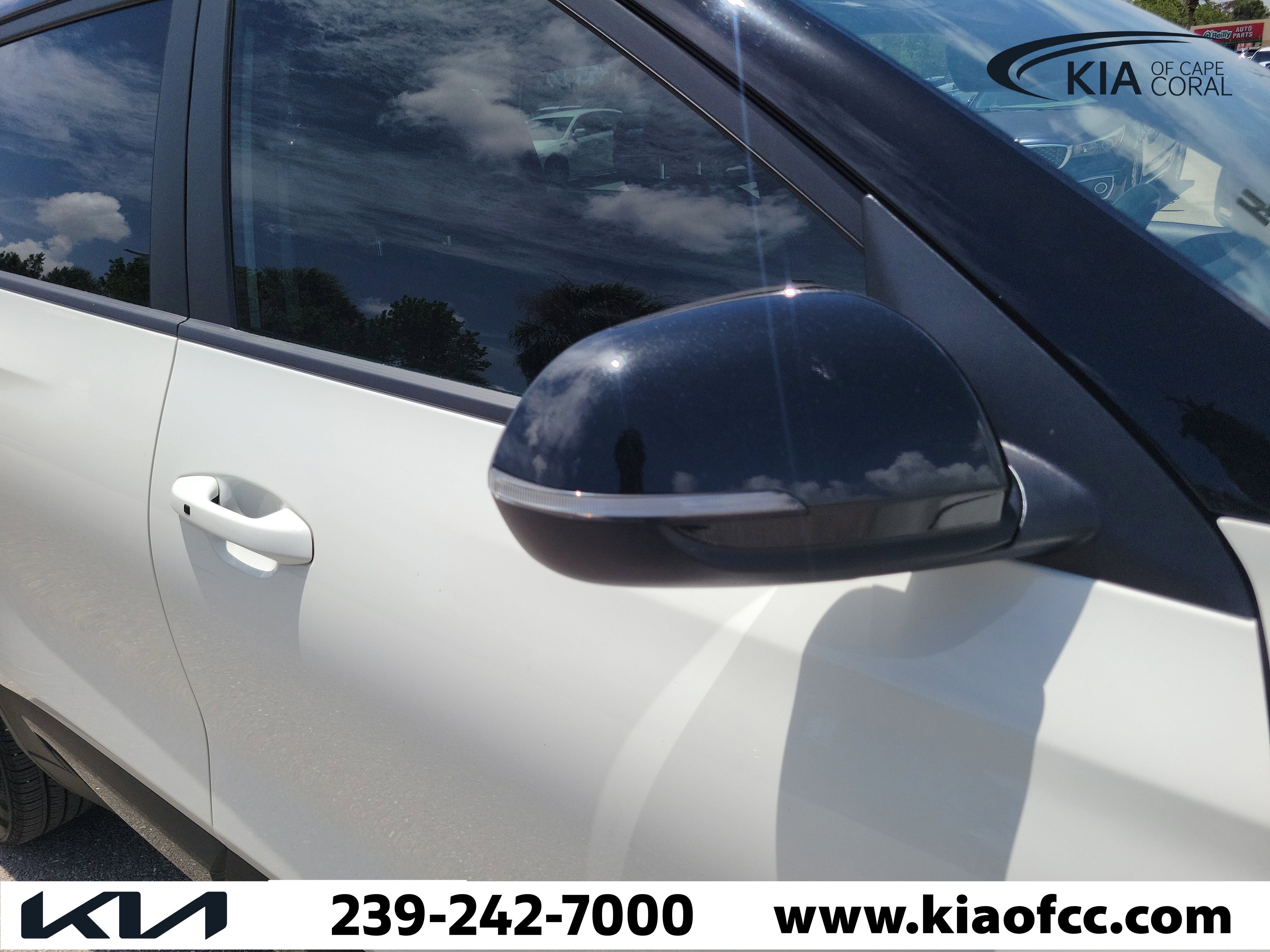 Certified 2025 Kia Seltos S FWD image 8