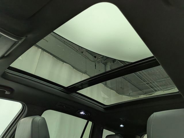 Certified 2024 Cadillac XT6 Sport w/ Technology Package image 19