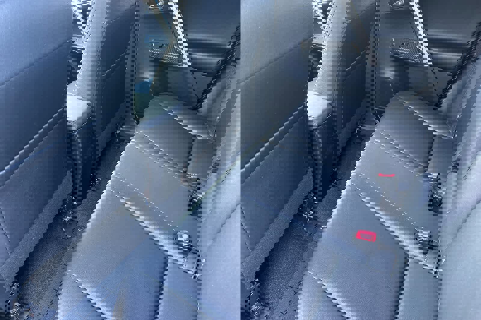 Used 2014 Toyota RAV4 Limited image 4