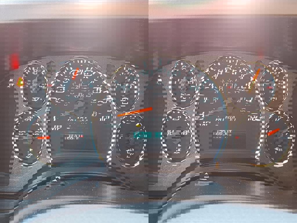 Used 2024 GMC Savana 2500 w/ Driver Convenience Package image 9