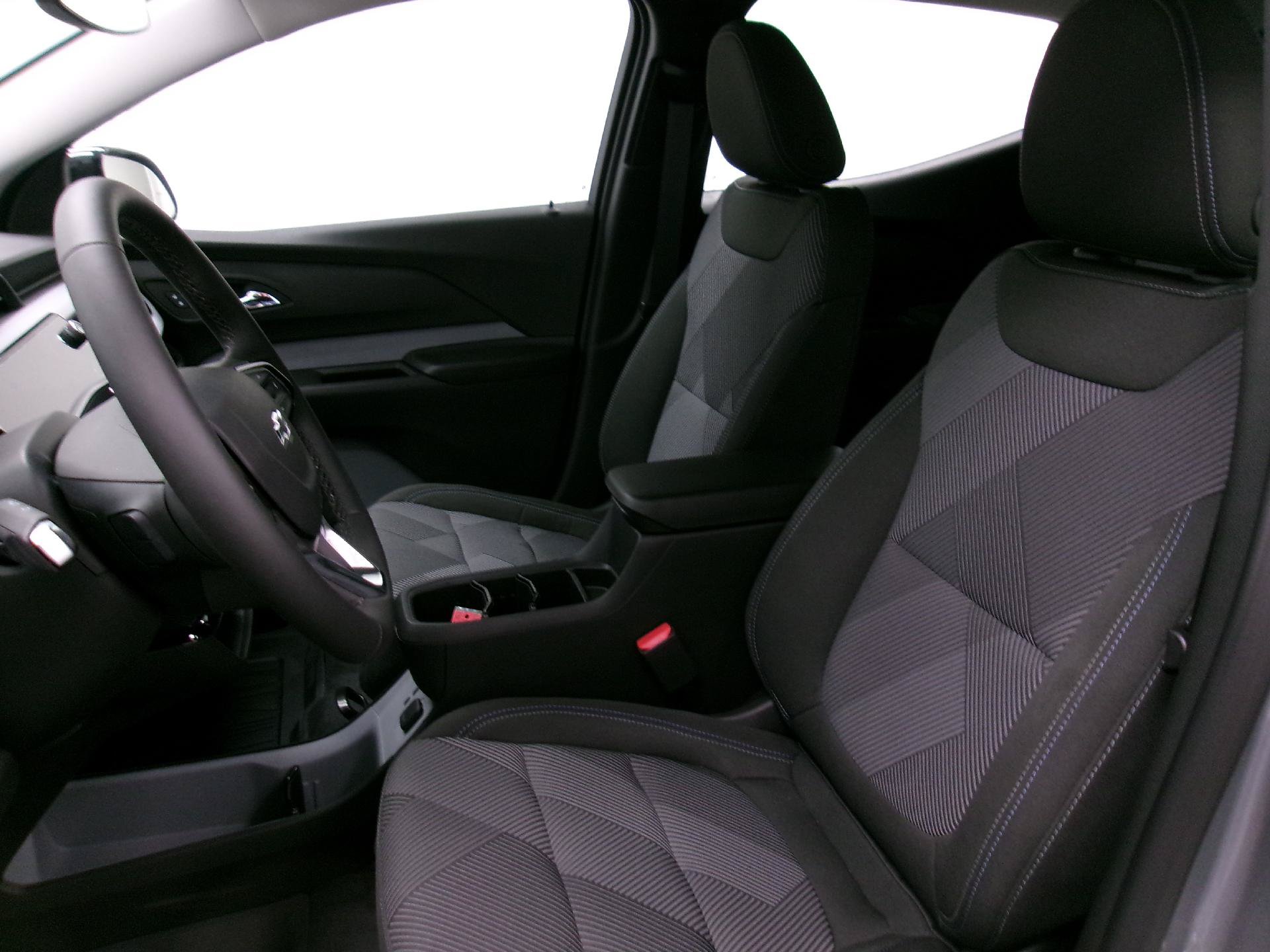 New 2027 Chevrolet Bolt LT w/ Comfort Package FWD image 7