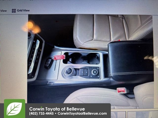 Used 2021 Ford Explorer XLT w/ Equipment Group 202A image 17