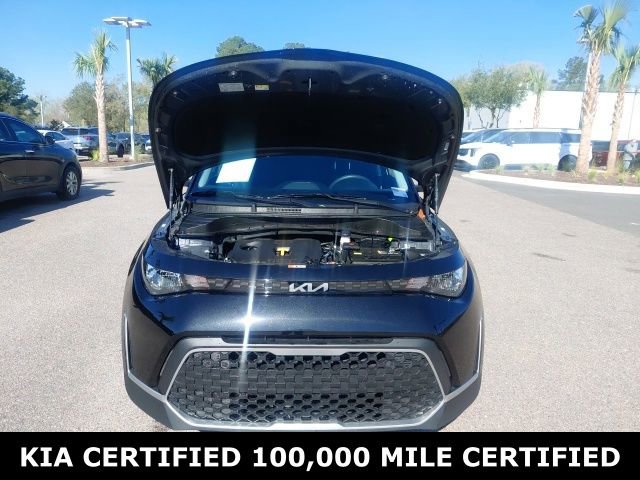 Certified 2025 Kia Soul LX w/ LX Technology Package FWD image 9
