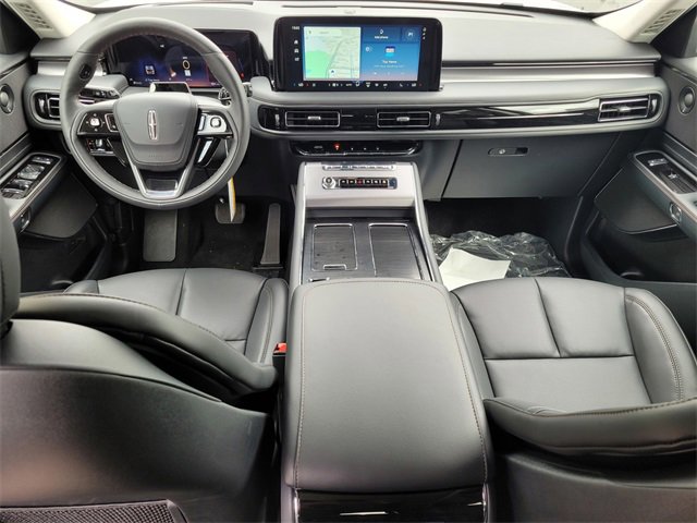 New 2025 Lincoln Aviator AWD w/ Equipment Group 101A image 12