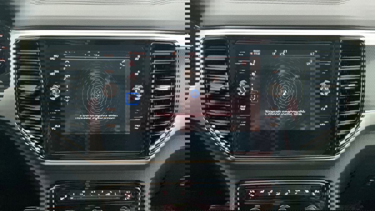 Used 2022 Volkswagen Atlas SEL Premium image 33