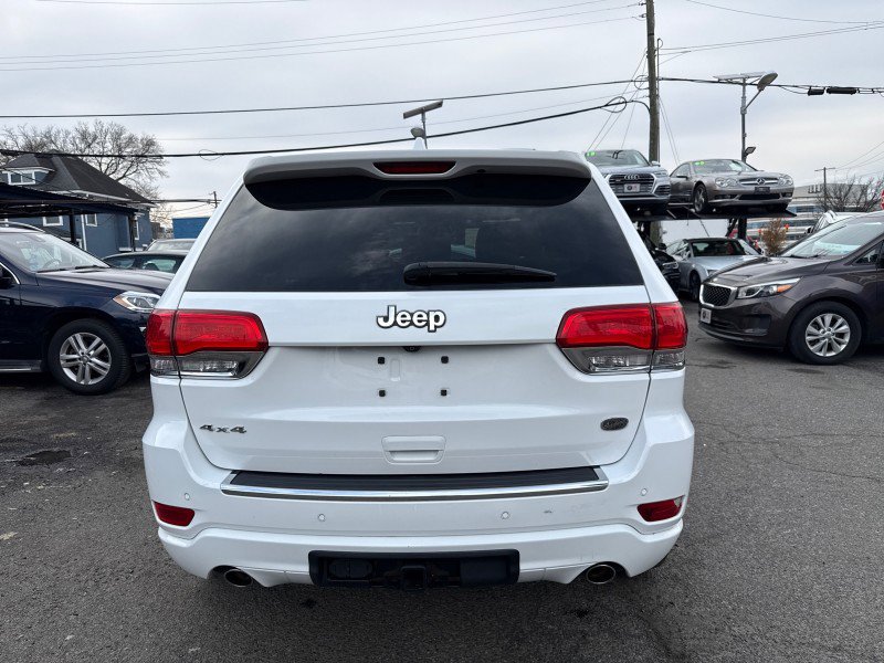 Used 2015 Jeep Grand Cherokee Overland w/ Advanced Technology Group image 11