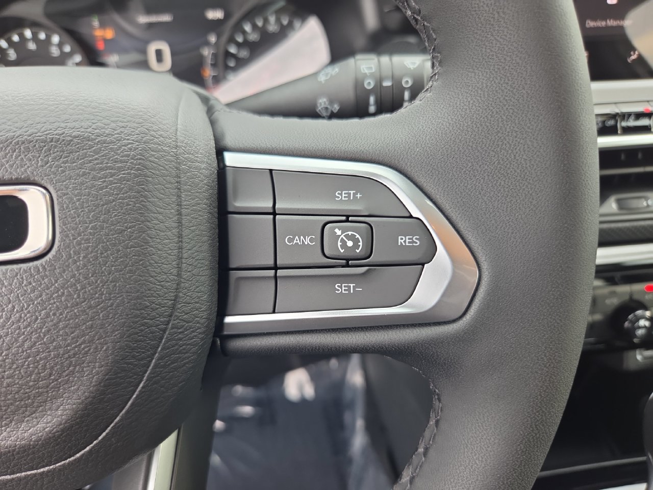 New 2026 Jeep Compass Latitude AWD/4WD image 29