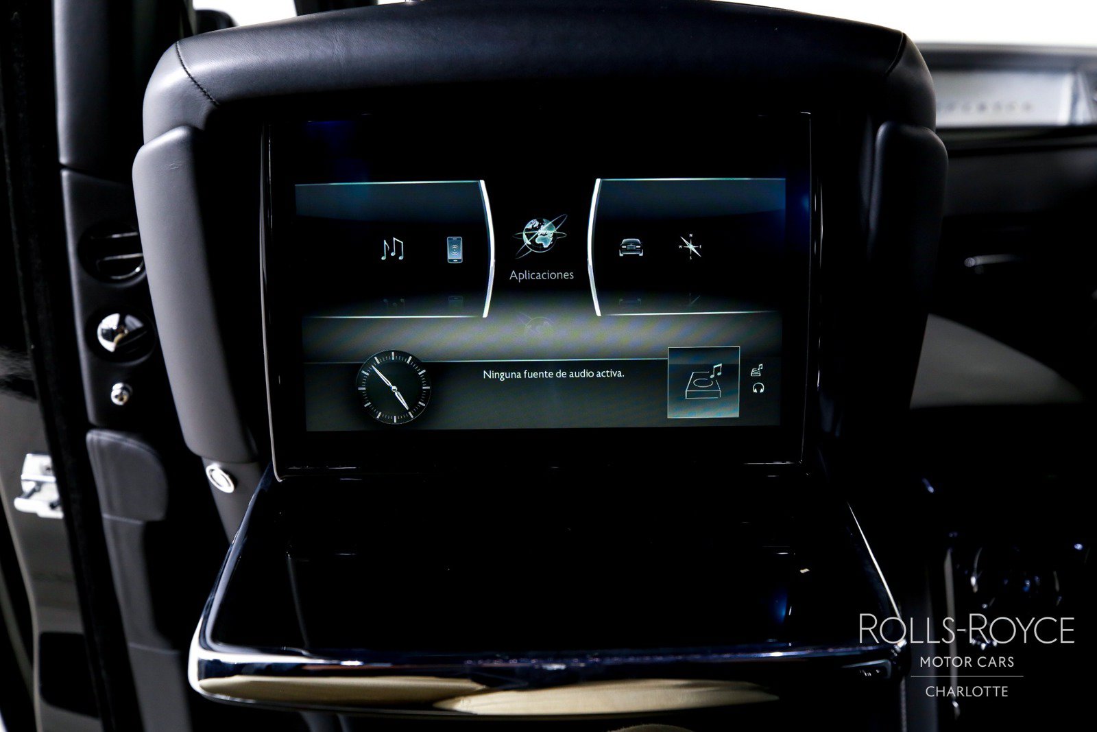 Used 2020 Rolls-Royce Phantom Sedan RWD image 21