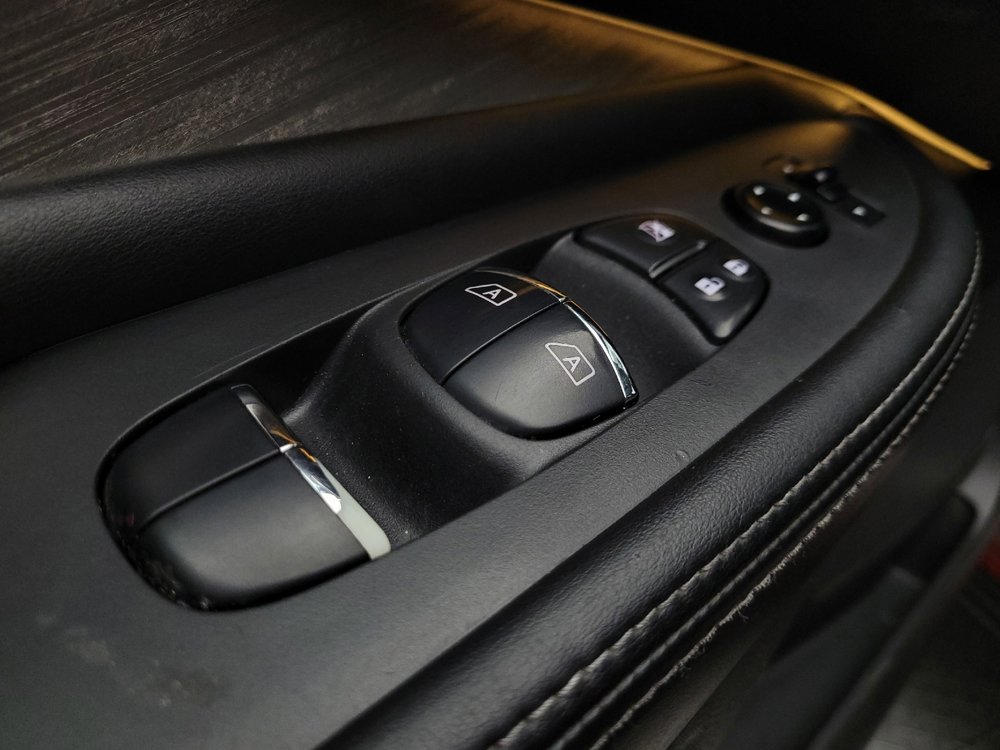 Used 2015 Nissan Murano SL w/ Cargo Package image 27