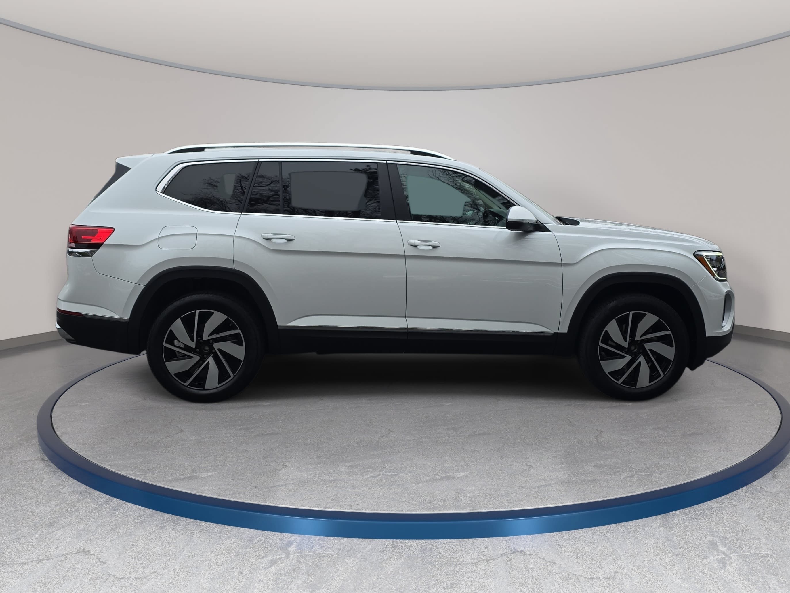 New 2026 Volkswagen Atlas SEL AWD/4WD image 4