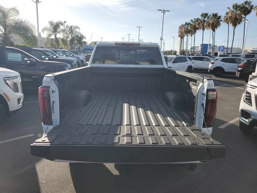 New 2026 GMC Sierra 3500 AT4 w/ AT4 Premium Plus Package image 7