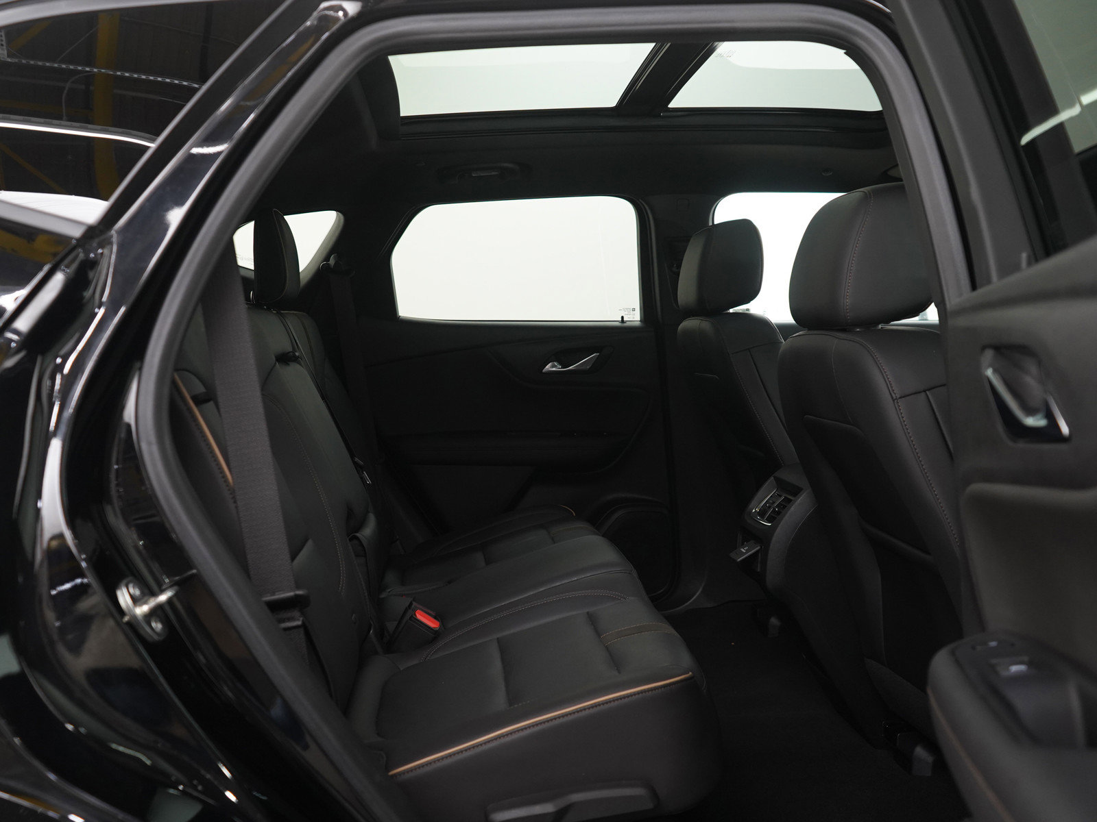 Used 2020 Chevrolet Blazer Premier w/ Driver Confidence II Package image 13