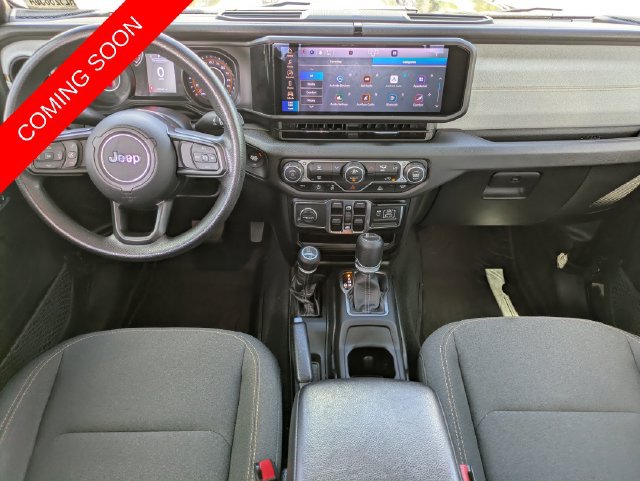 Certified 2024 Jeep Gladiator Sport AWD/4WD image 11