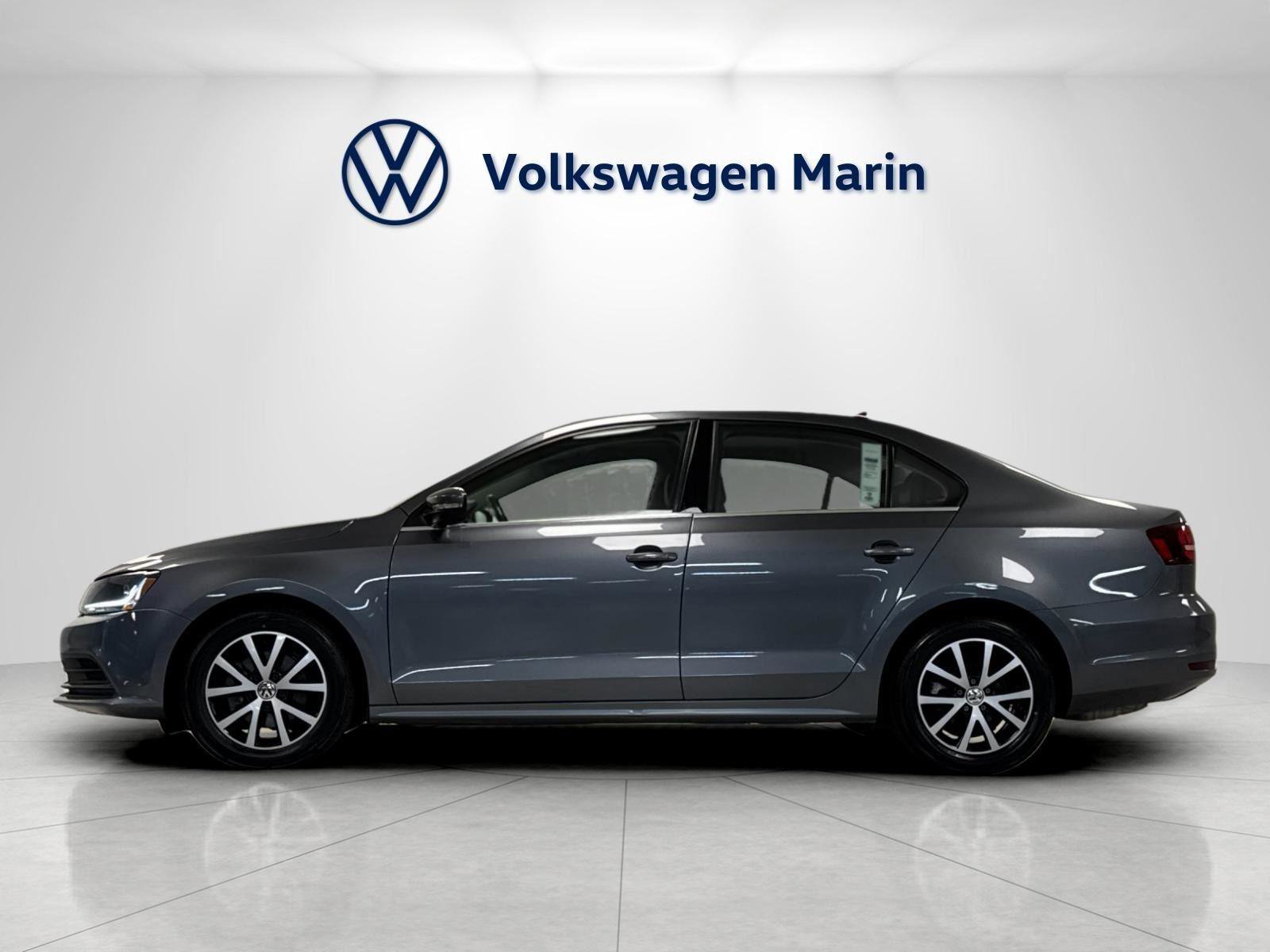 Used 2018 Volkswagen Jetta SE image 2