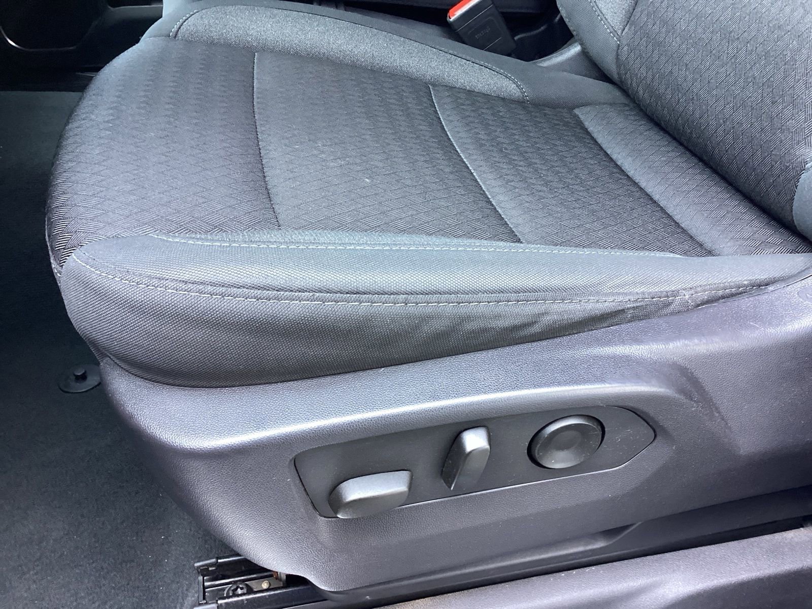 Used 2024 Chevrolet Silverado 2500 LT image 13