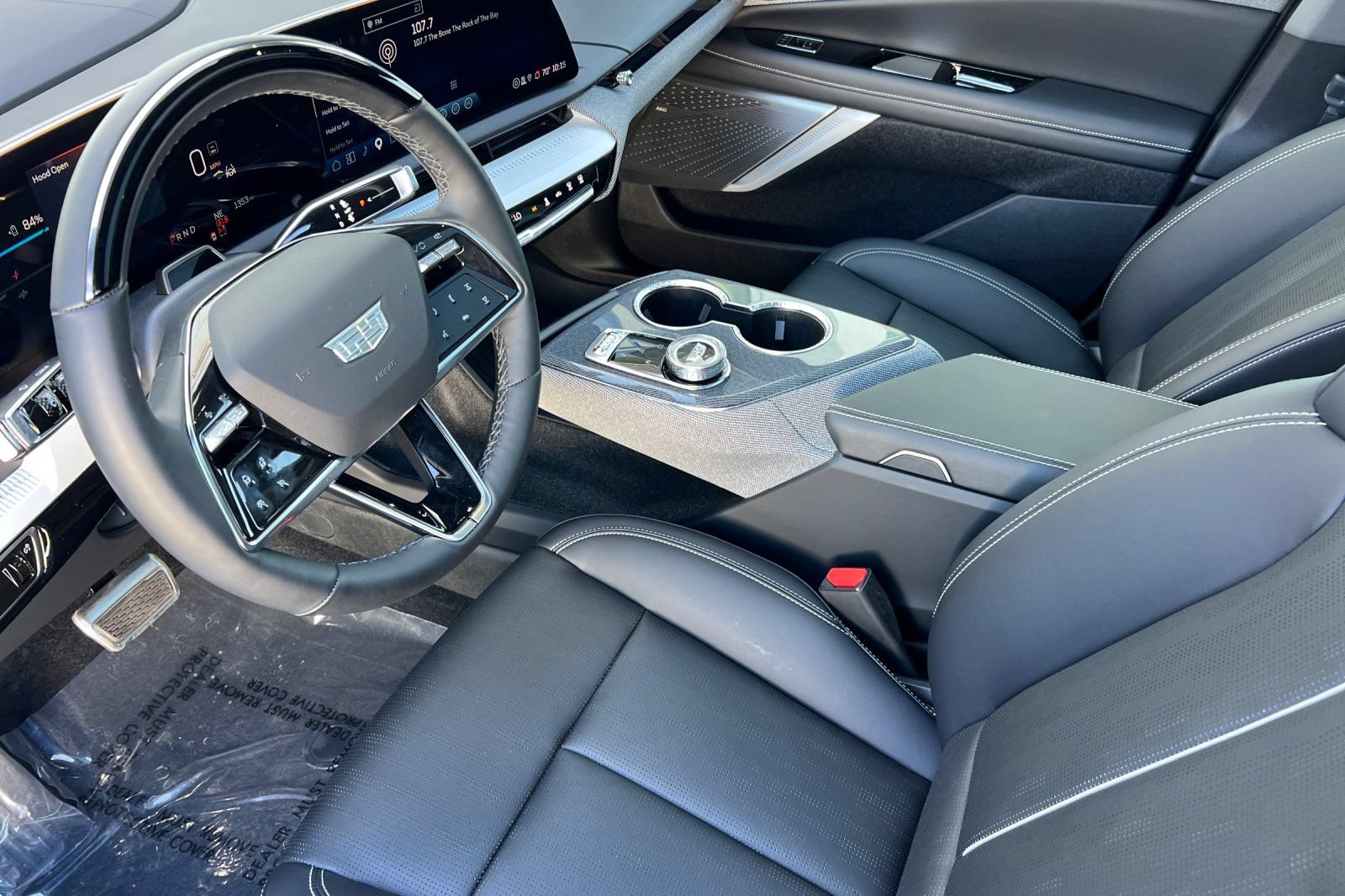 Used 2026 Cadillac Optiq Luxury 2 w/ LPO, Floor Liner Package RWD image 9