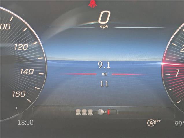 New 2026 Mercedes-Benz GLB 250 image 10