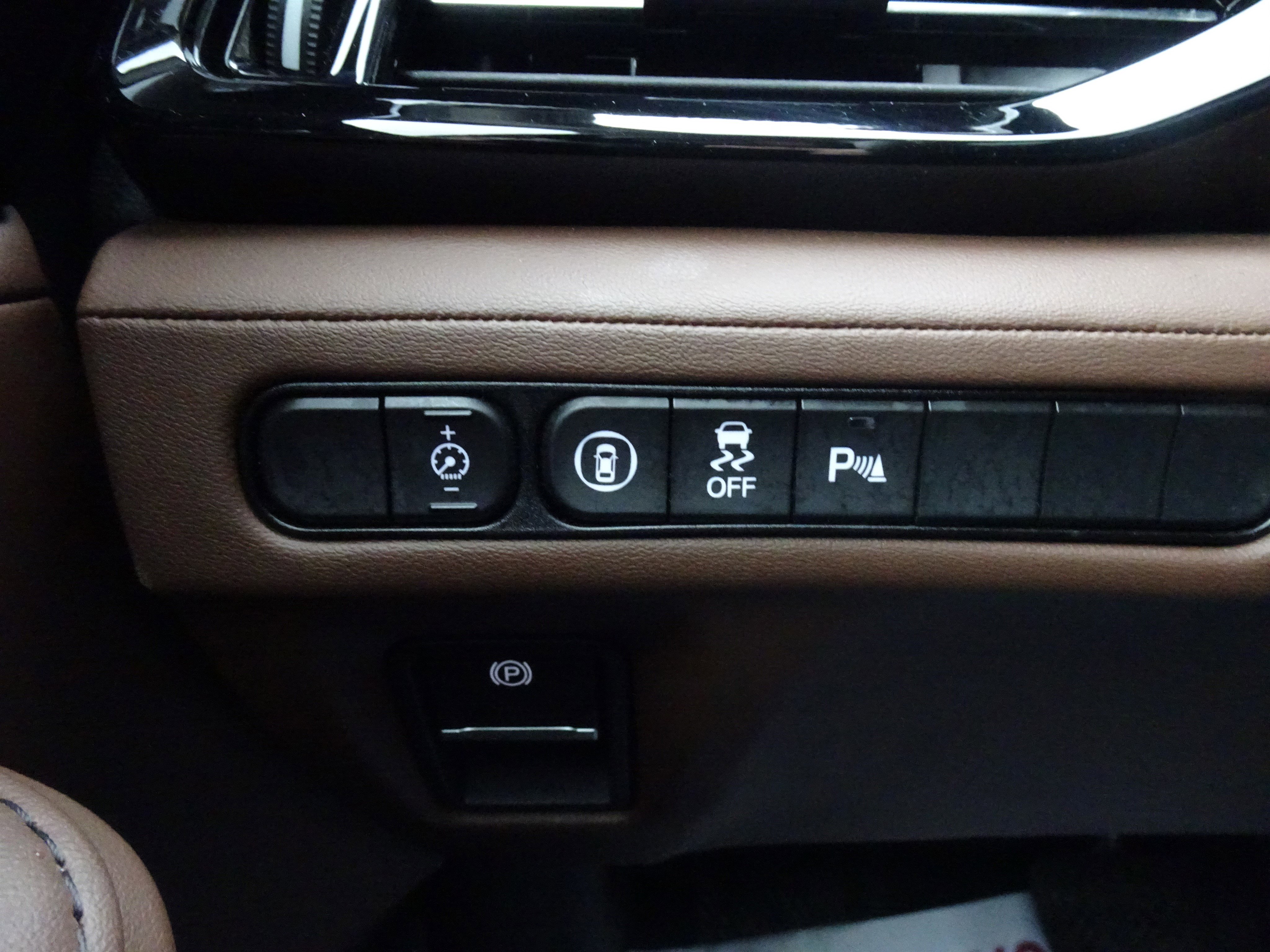 Used 2022 Acura MDX SH-AWD w/ Technology Package image 24