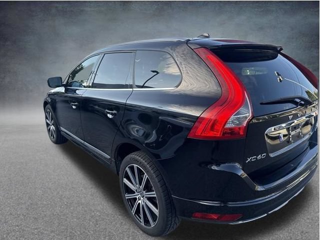 Used 2016 Volvo XC60 T5 Premier w/ Proximity Package AWD/4WD image 11