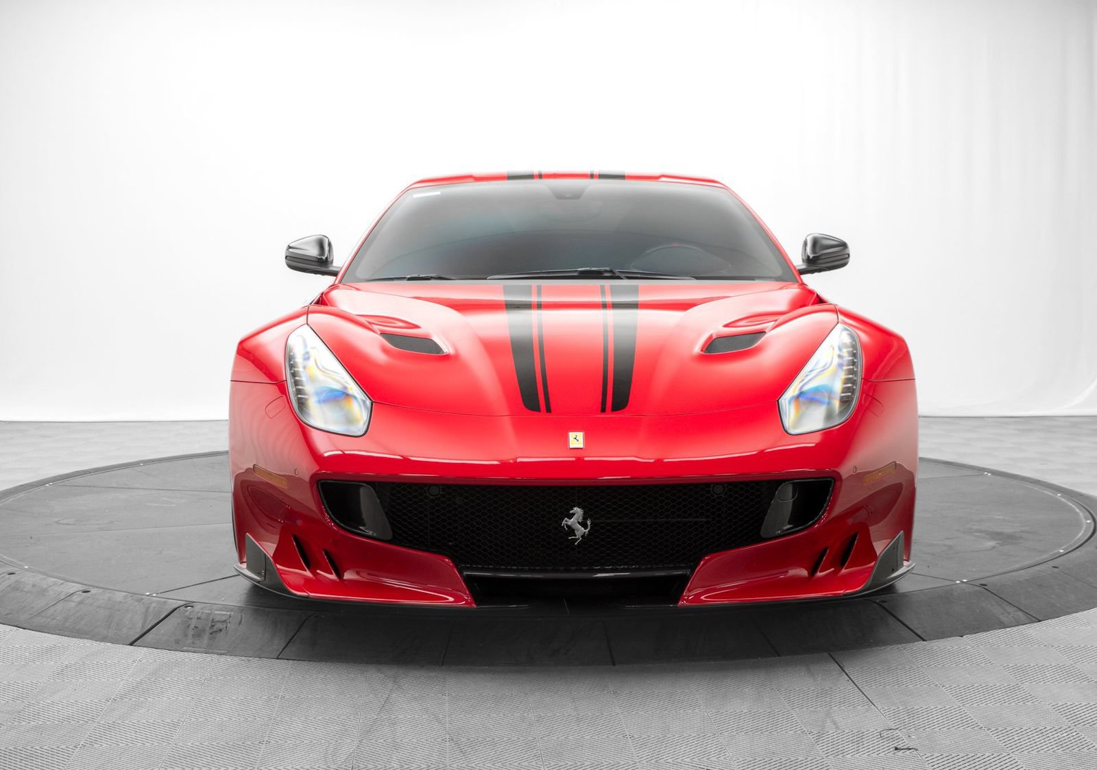 Used 2017 Ferrari F12tdf RWD image 8