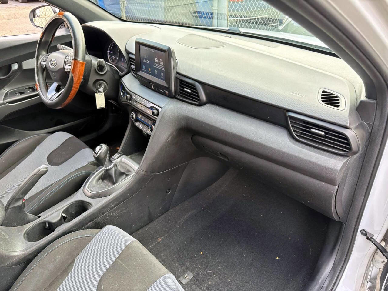 Used 2019 Hyundai Veloster 2.0 image 8