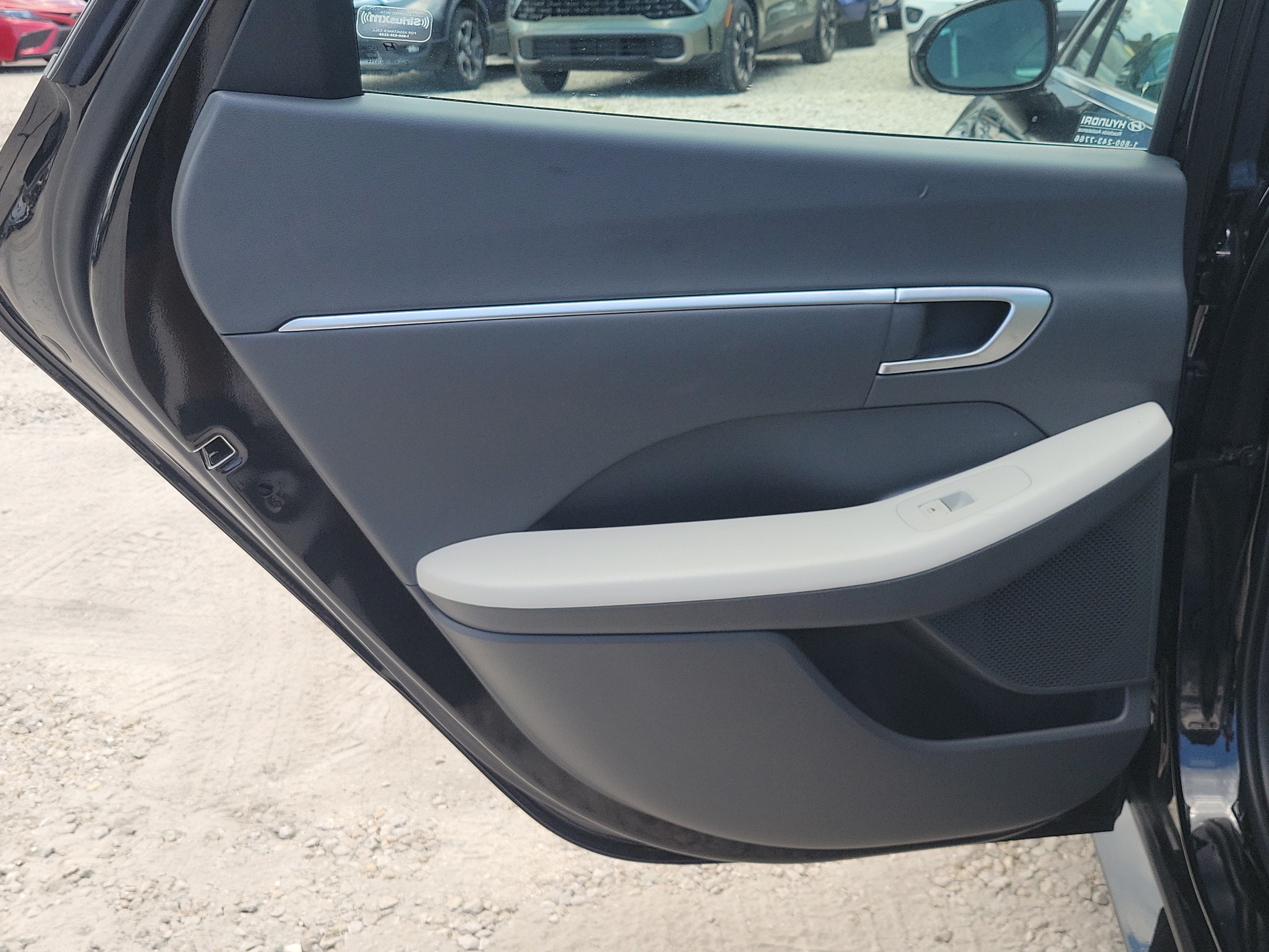 Used 2024 Hyundai Sonata SEL w/ Convenience Package FWD image 12