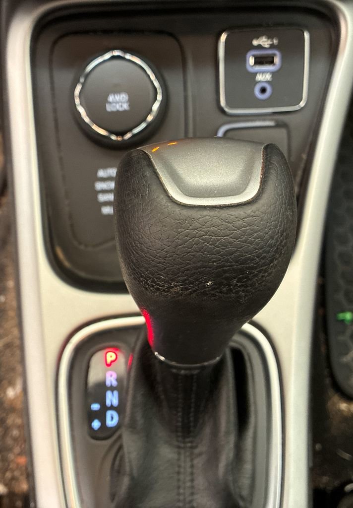 Used 2020 Jeep Compass Sport AWD/4WD image 16