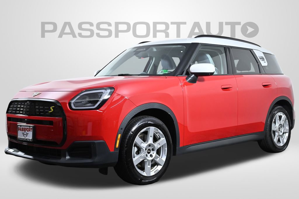 Used 2025 MINI Cooper Countryman SE w/ Comfort Package Max image 1