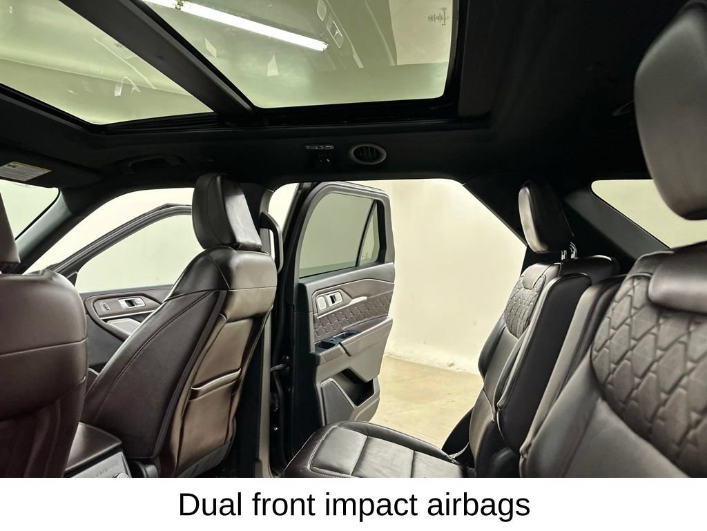 Used 2025 Ford Explorer Platinum w/ LUX Leather Package AWD/4WD image 32