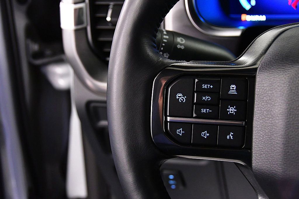 Used 2025 Ford F150 Platinum image 21