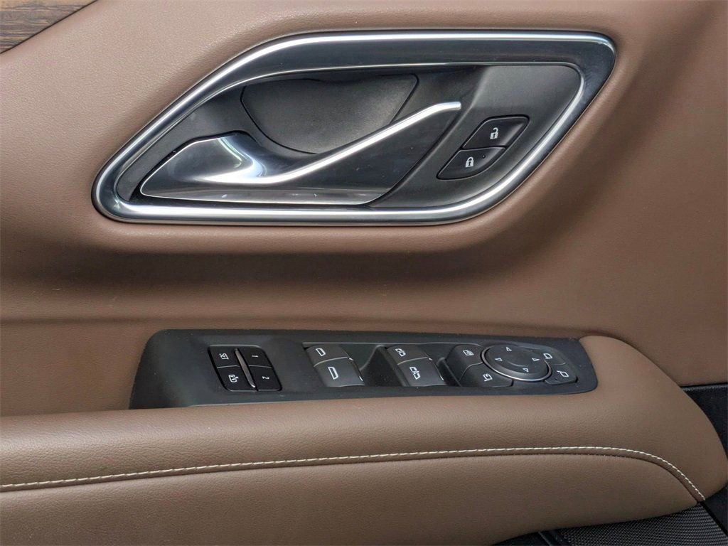 Certified 2021 Chevrolet Suburban High Country image 11