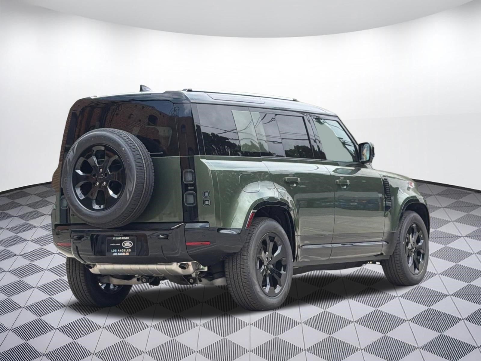 New 2026 Land Rover Defender 110 X-Dynamic SE AWD/4WD image 8